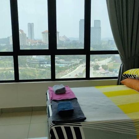 Conezion 3-Bedroom Condo @ Ioi City Mall Putrajaya سيردانغ المظهر الخارجي الصورة