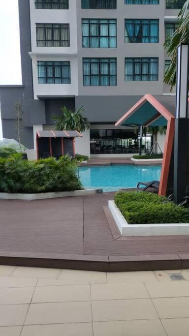 Conezion 3-Bedroom Condo @ Ioi City Mall Putrajaya سيردانغ المظهر الخارجي الصورة